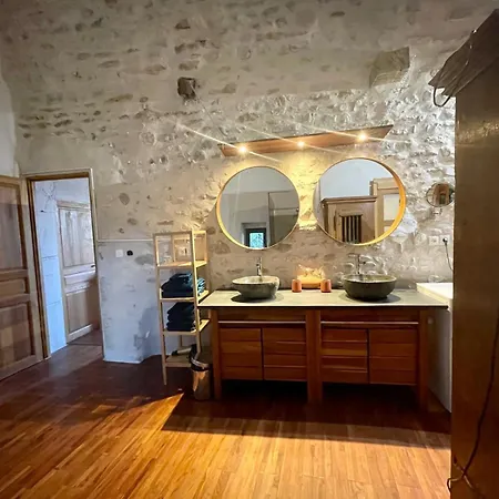 Ferme La Roberte Bed & Breakfast *